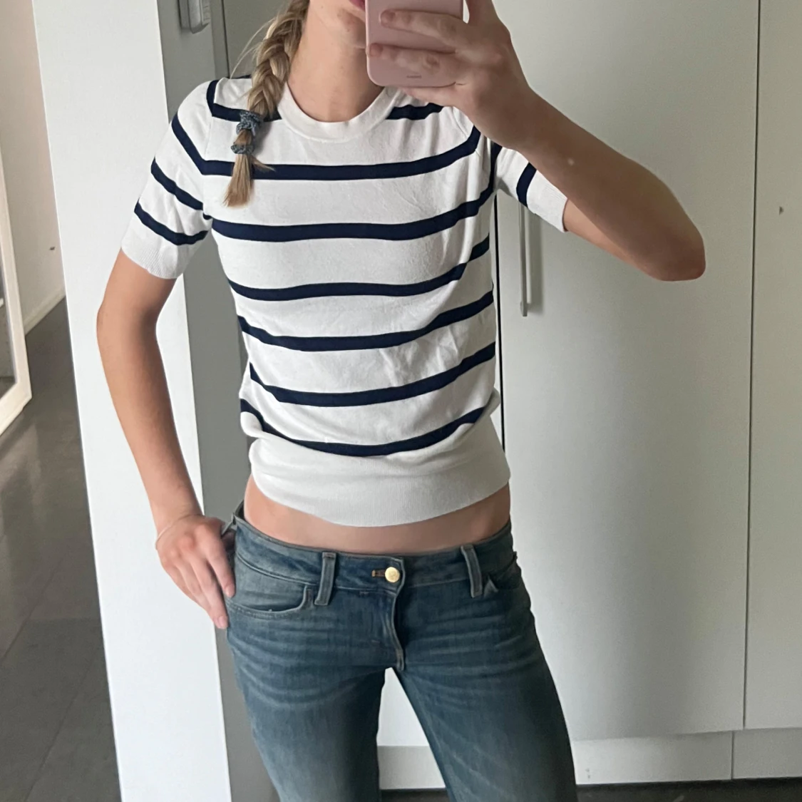 Vit och marinblå randig tröja från Zara