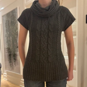 Stickad polo tröja - Grå stickad polo tröja