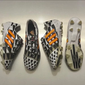 Adidas nitrocharge 1.0 World Cup edition 2014 fotbollsskor - Säljer dessa extremt sällsynta fotbollsskor från Adidas i 42 som släpptes under fotbolls-VM 2014 i Brasilien, perfekt för den nya säsongen Skorna är i väldigt bra skick och om du har fler frågor är det bara fråga Pris kan diskuteras vid snabb affär 