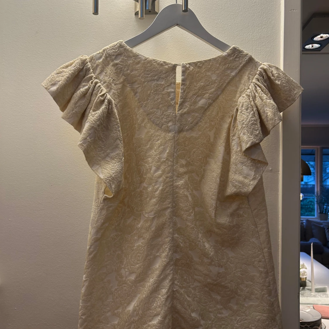 Beige guldig vintage blus från hm! - 90