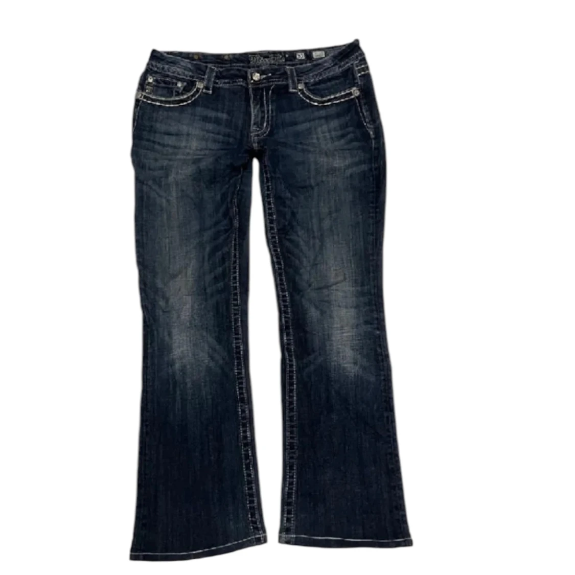 Mörkblå  'Miss me’ jeans med broderade fickor💙 - 1