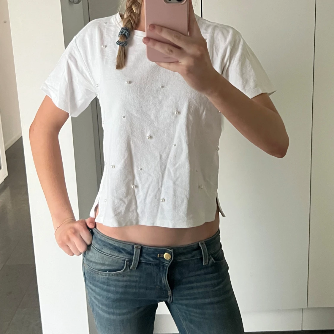 Vit t-shirt med pärlor från Zara - 1