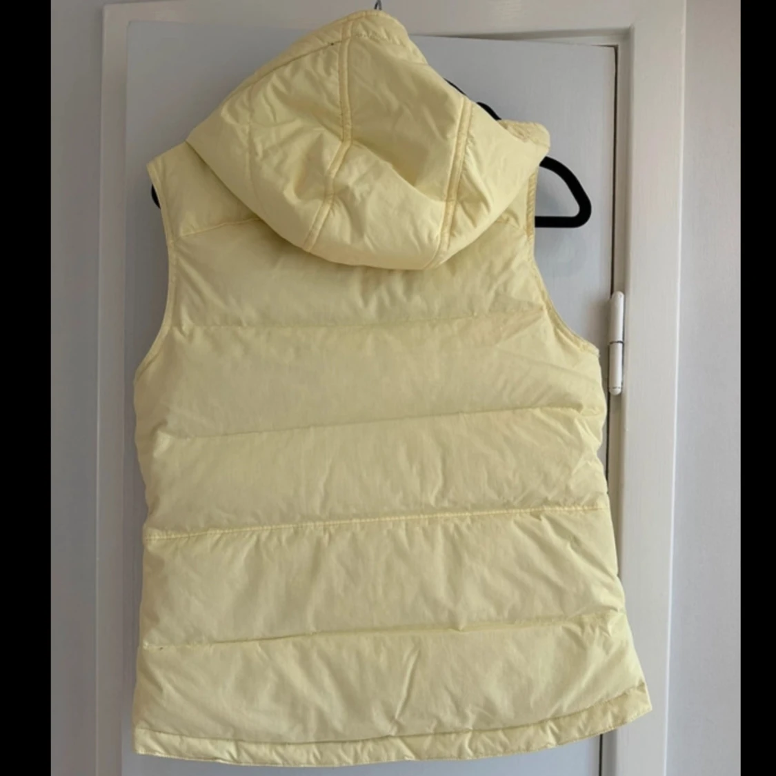 Gul dunväst från Everest - 1