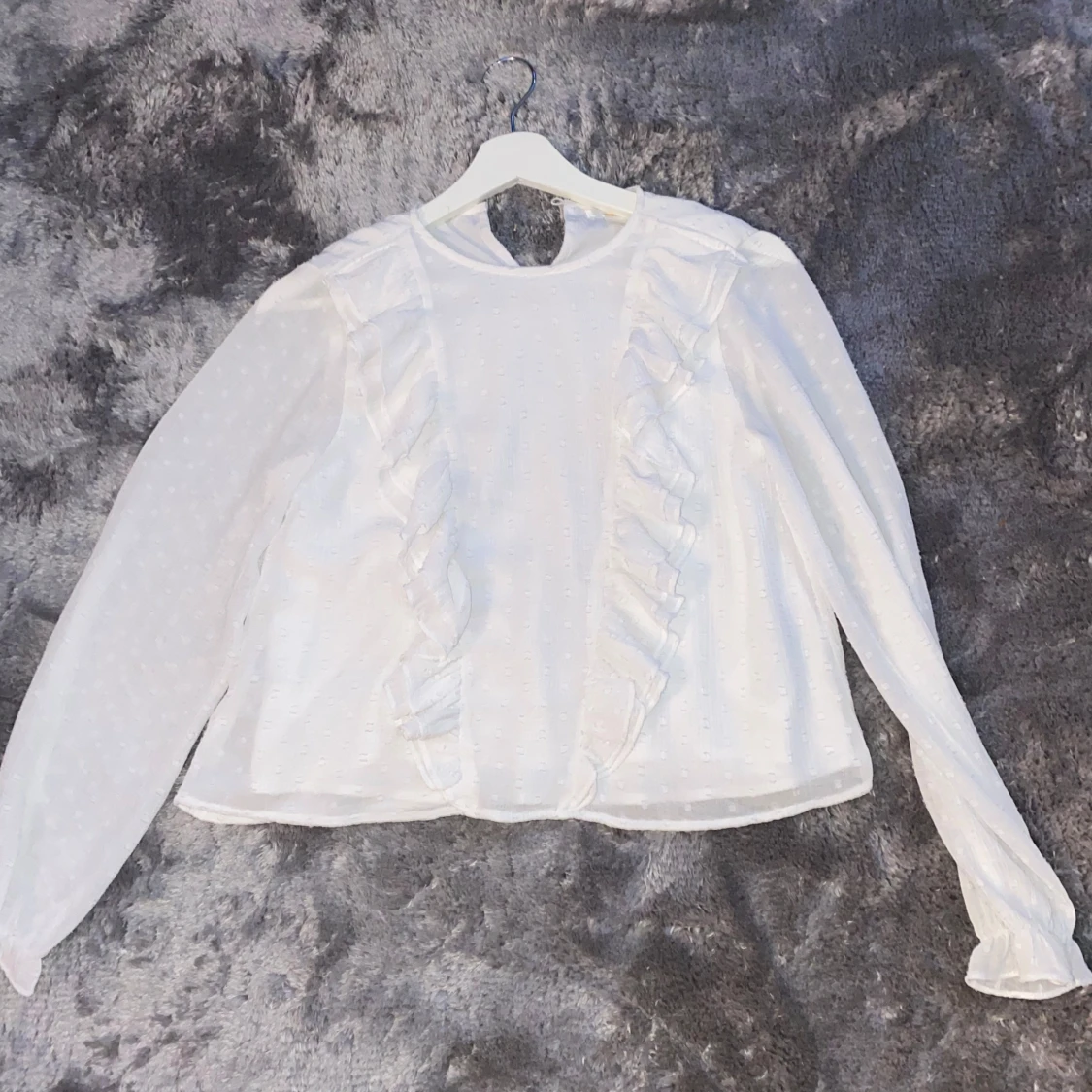 Vit blus från Gina tricot