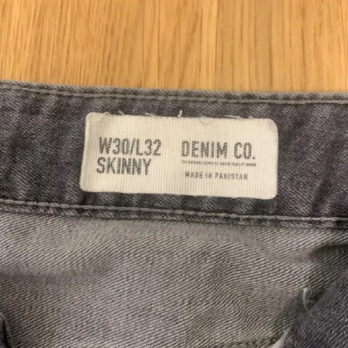 Grå skinny jeans från Denim Co. - 3