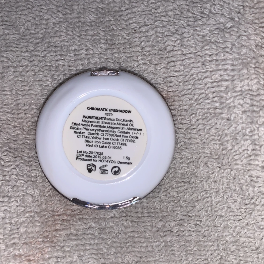Chromatic ögonskugga från Hot Makeup. använd 1 gång  - 3