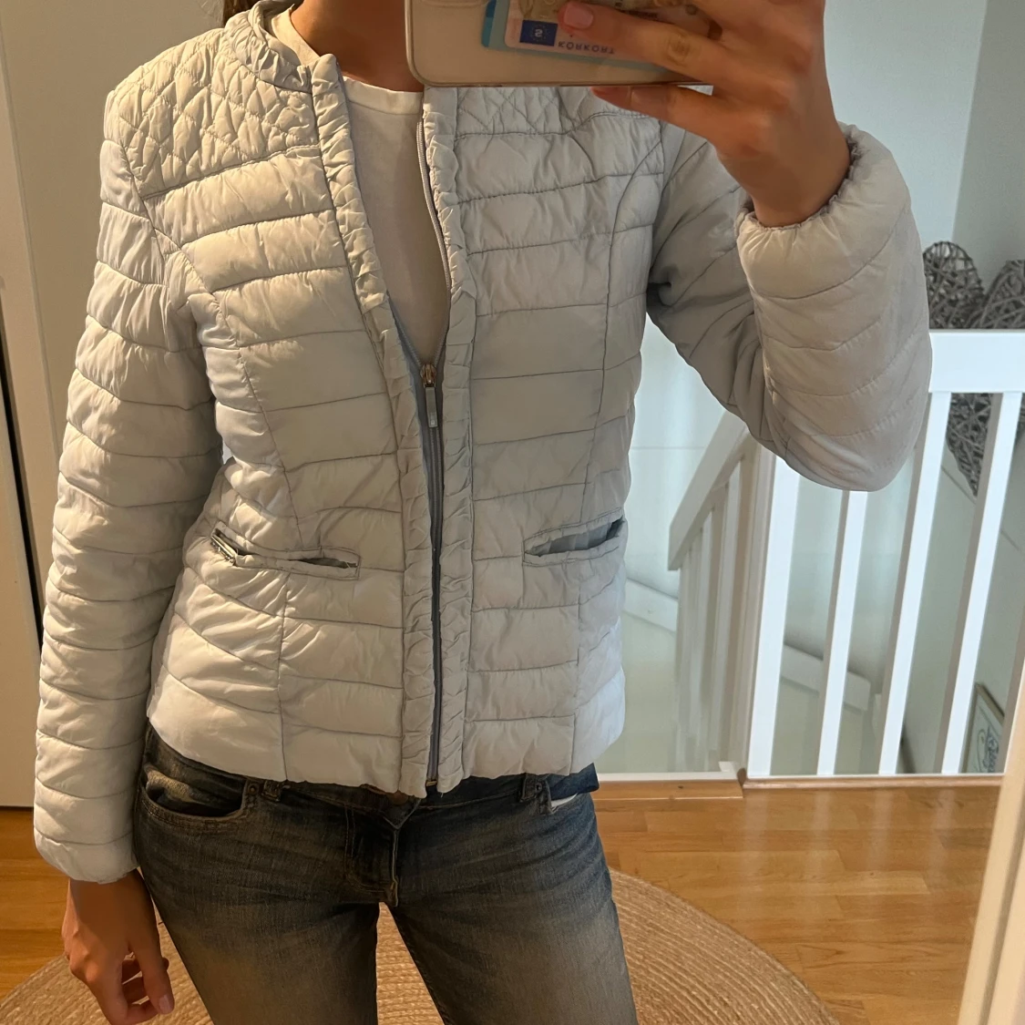 Ljusblå quiltad jacka - 90