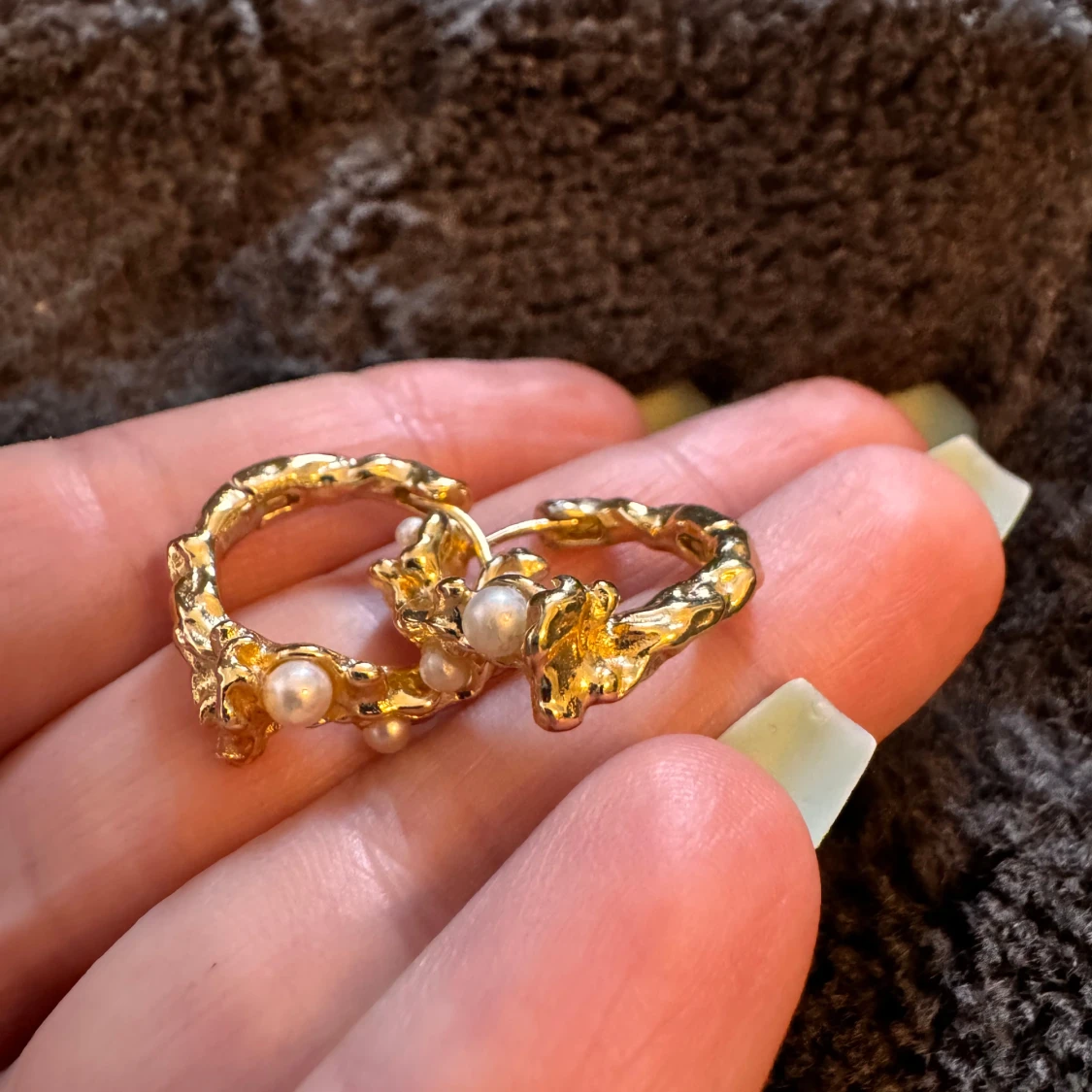 Guldörhängen med pärlor - 91