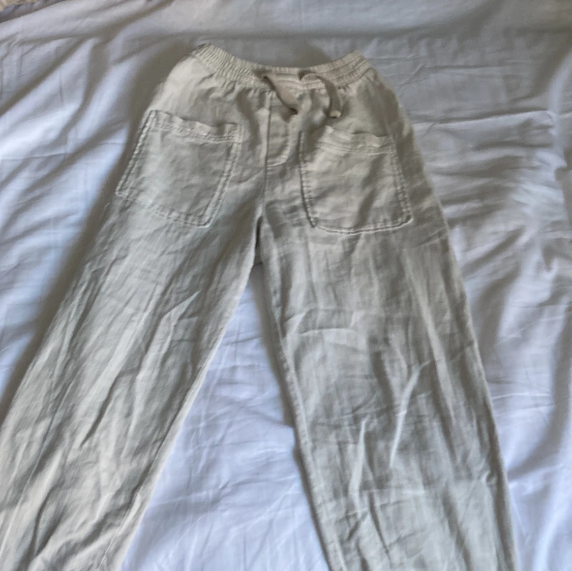 Vita linnebyxor ⚪️