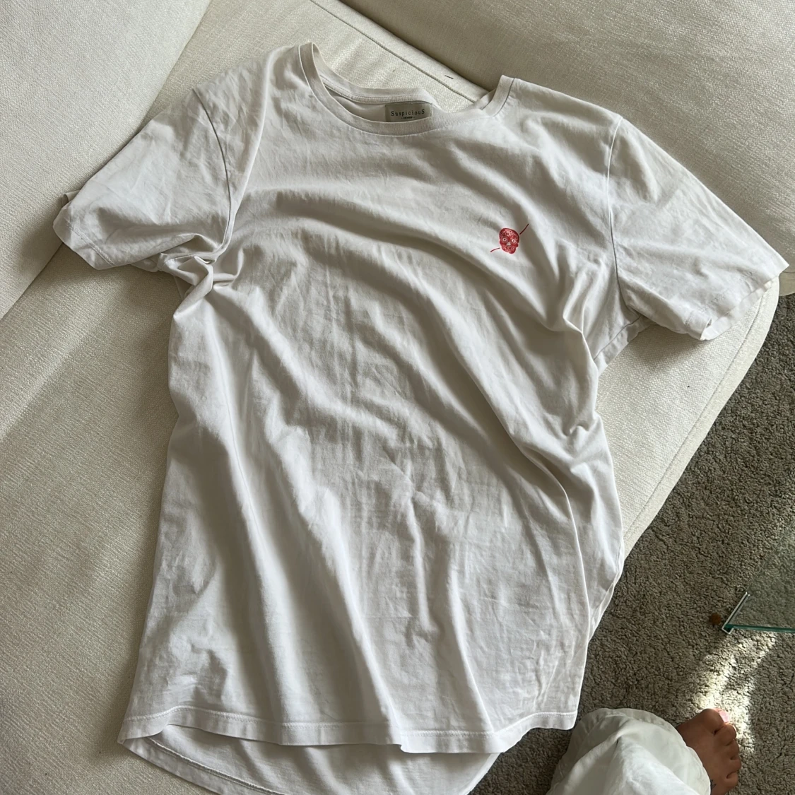 Suspicious t-shirt - 91