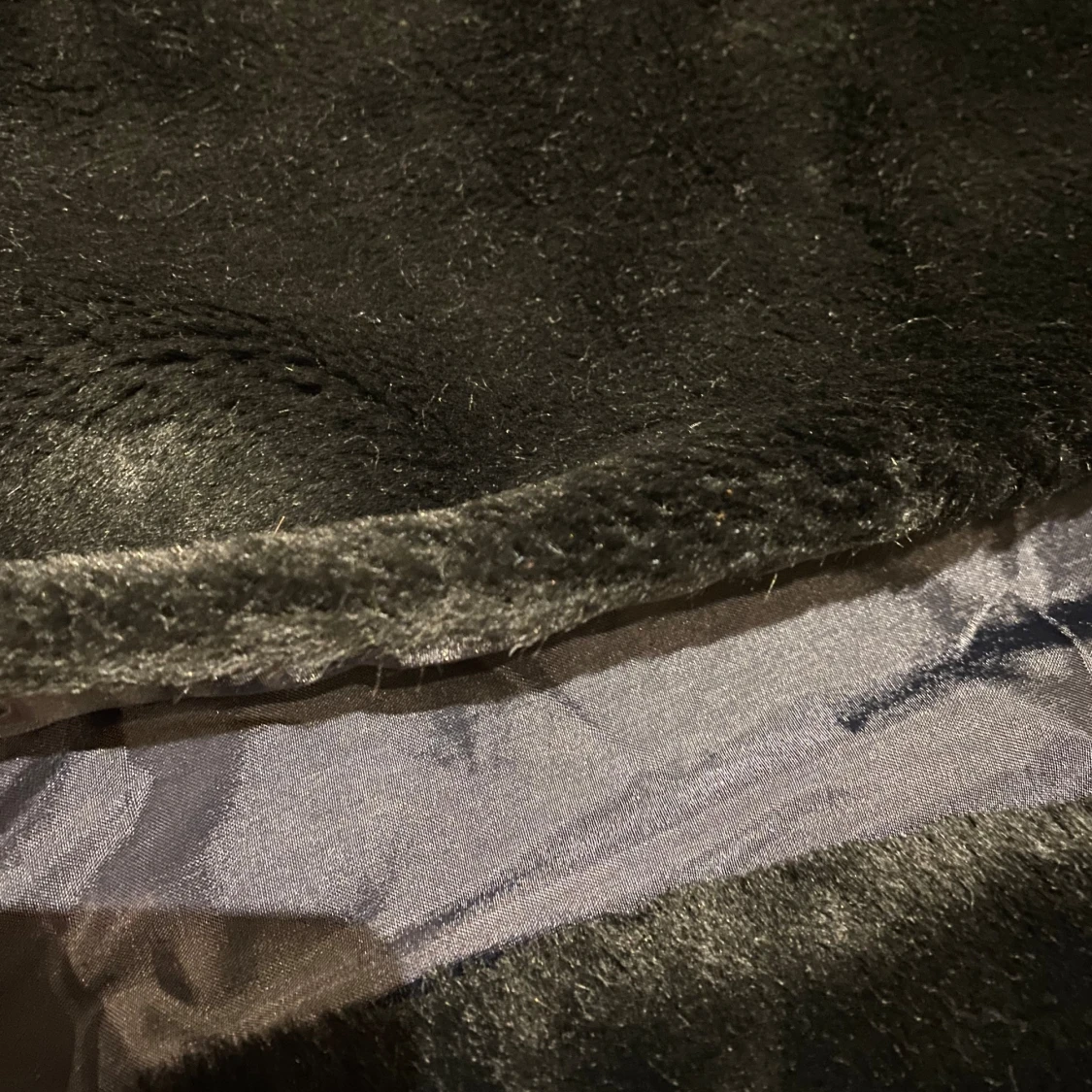 Stor Svart Pälskofta - 92