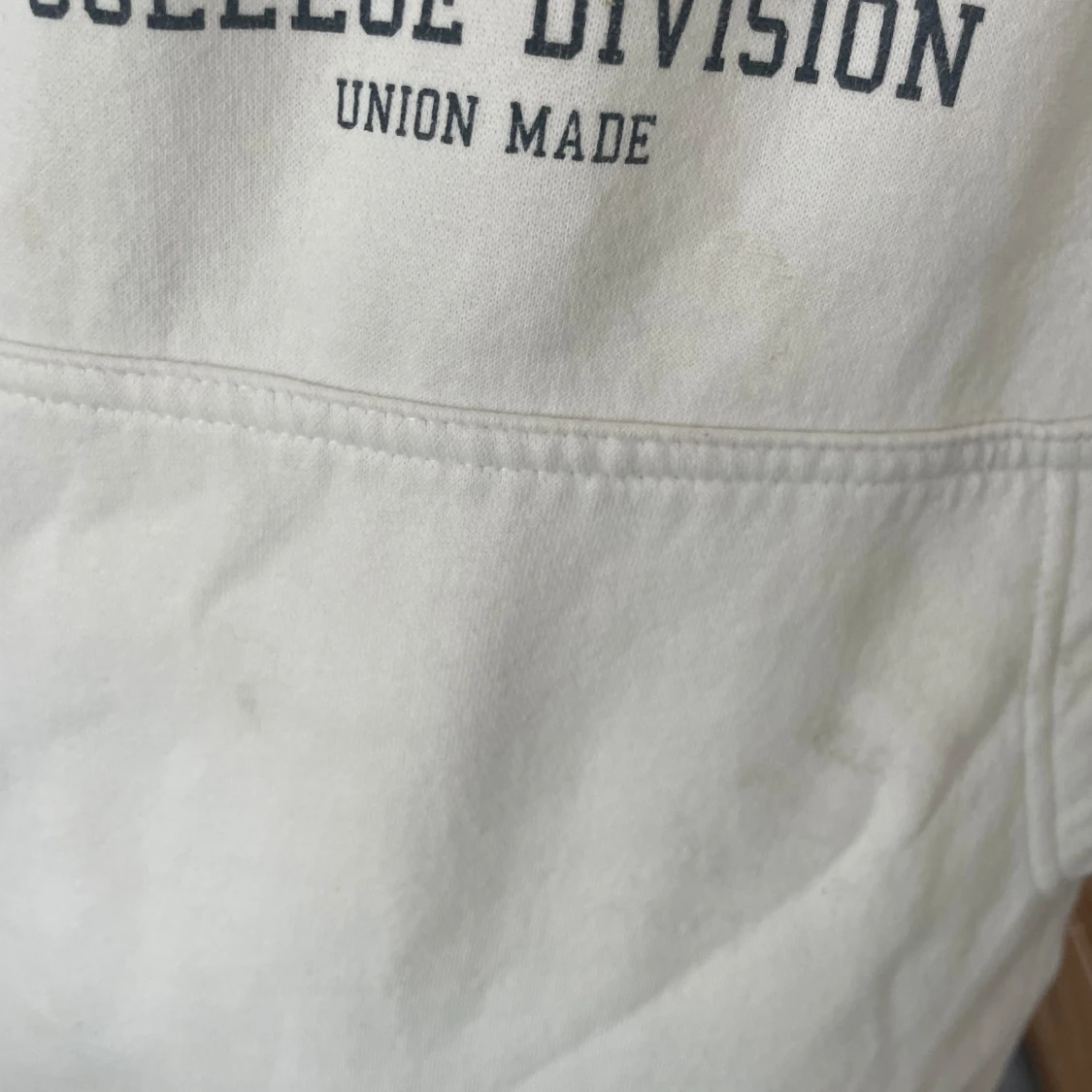 Vit hoodie från Smog - 92