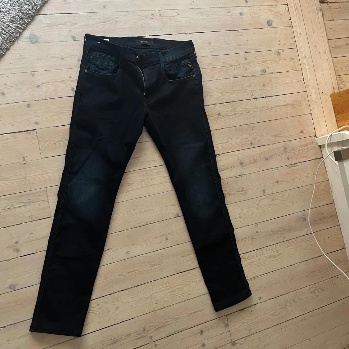 Replay jeans mörk blå stl 32