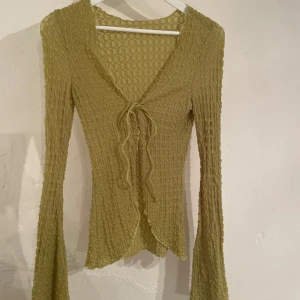 Snygg topp  - Jättefin grön färg! Så fin på sommaren. Från Shein men väldigt bra kvalite. Som ny! 