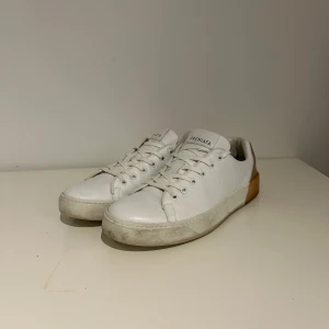 Premiata skor - Säljer dessa premiata skor. Storleken är 42. För minsta fundering, hör av dig👍🏻