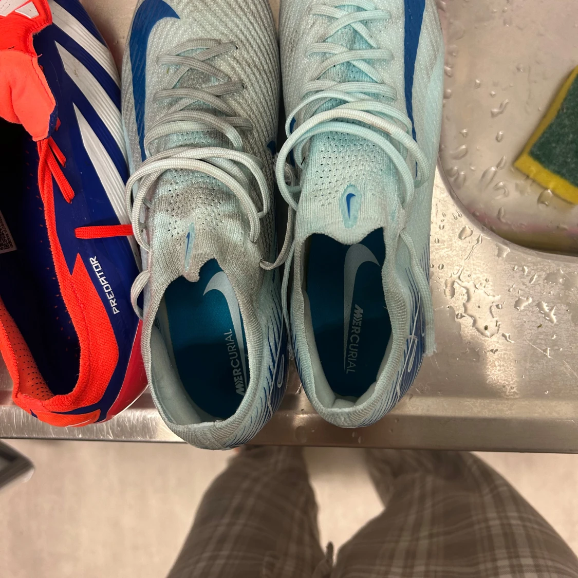 Fotbollsskor från Adidas och Nike - 91