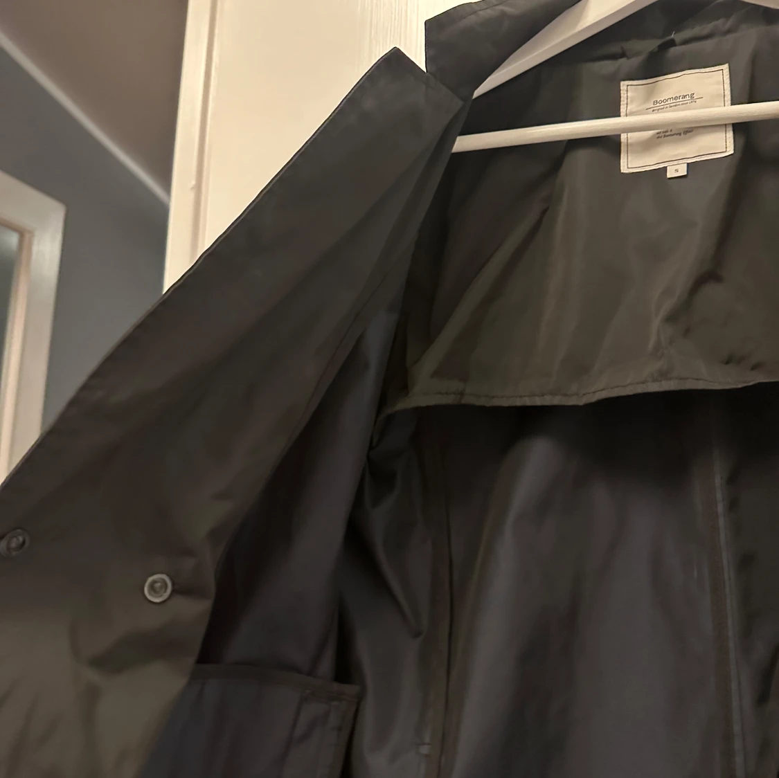 Svart kappa från Boomerang - 91