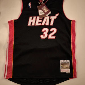 NBA JERSEY SHAQ O NEIL - Helt ny oanvänd Jersey.
