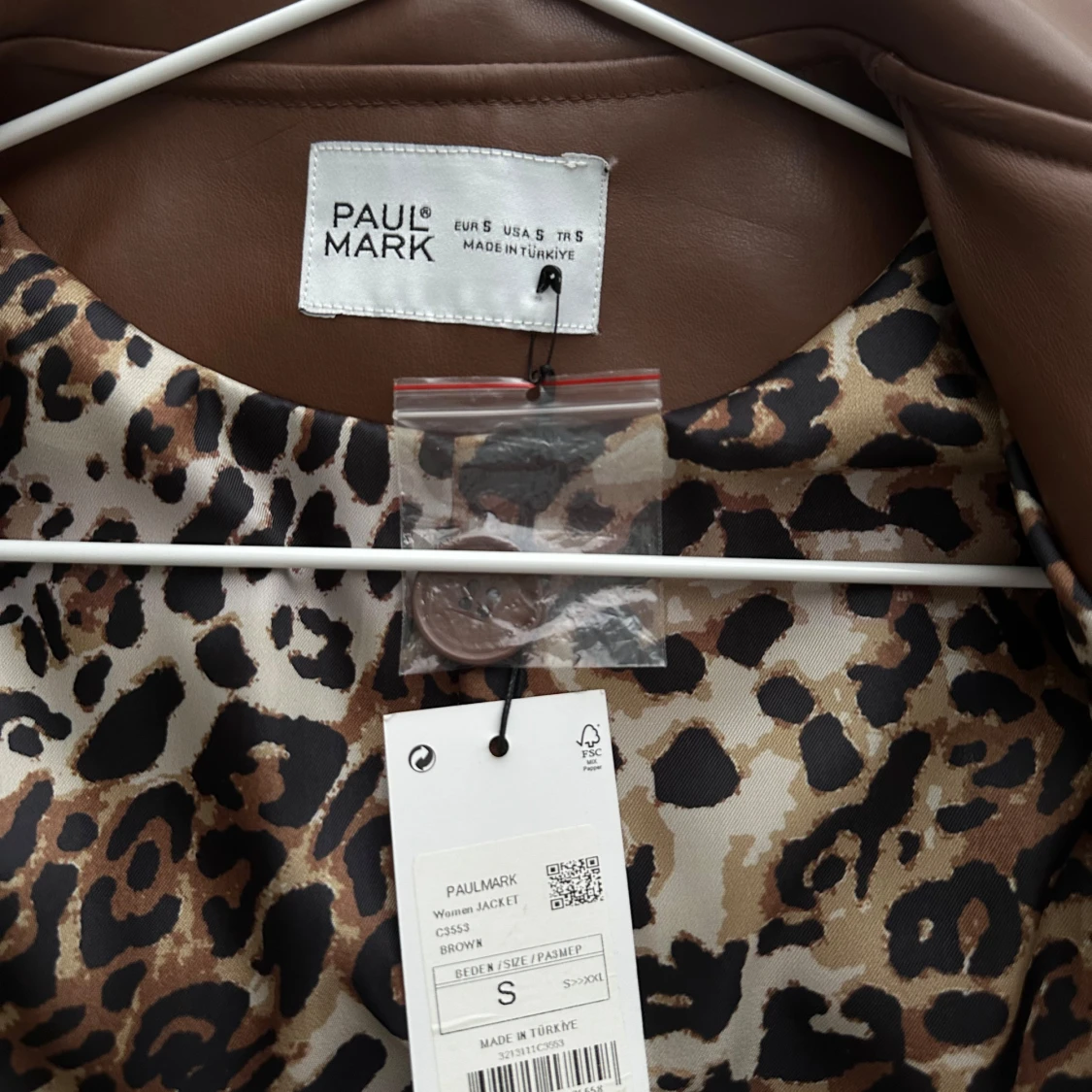 Brun skinnjacka/kappa från Paul Mark - 92