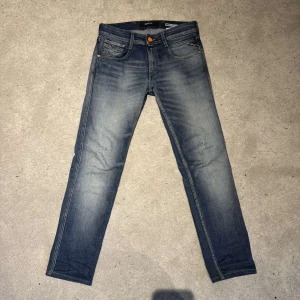 Replay slim jeans  - Skick 7/10 1-3 dagar frakt 🚚 fråga gärna om ni har några funderingar 
