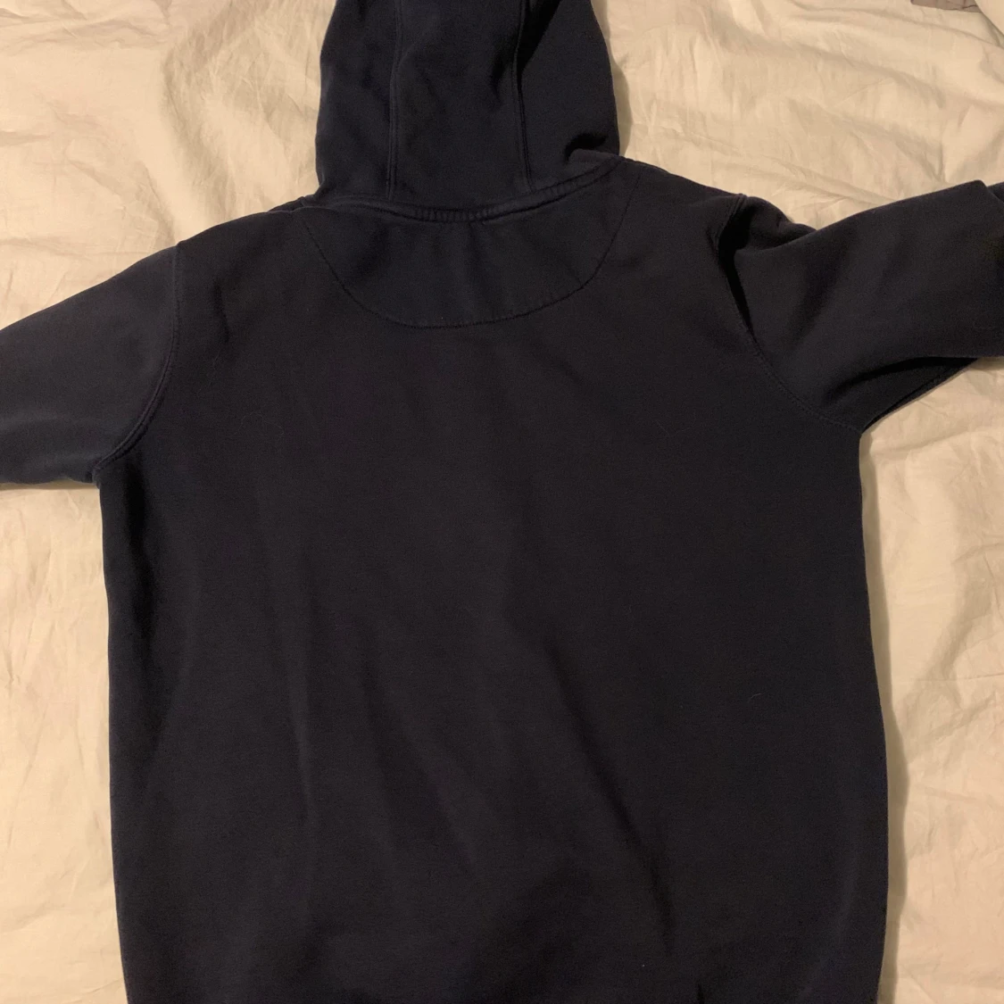 Mörkblå hoodie från Lyle & Scott - 90