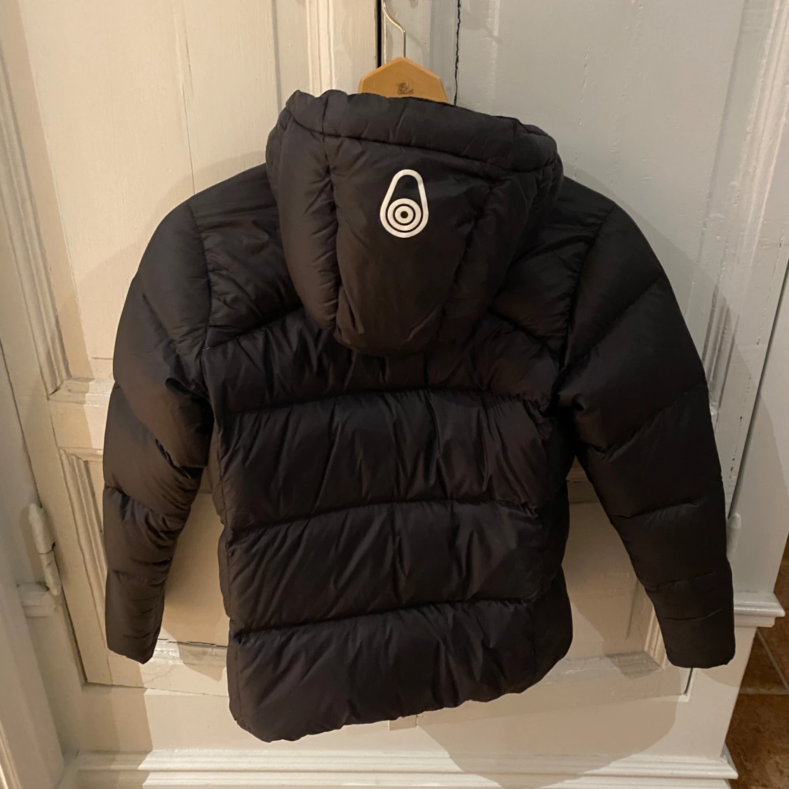 Svart pufferjacka från Sail Racing - 90