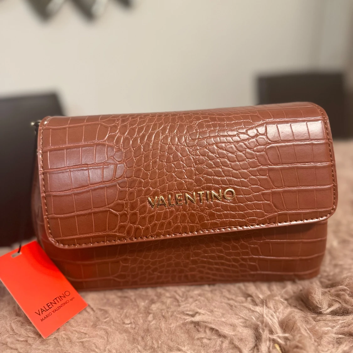 Brun axelväska från  Valentino - 91