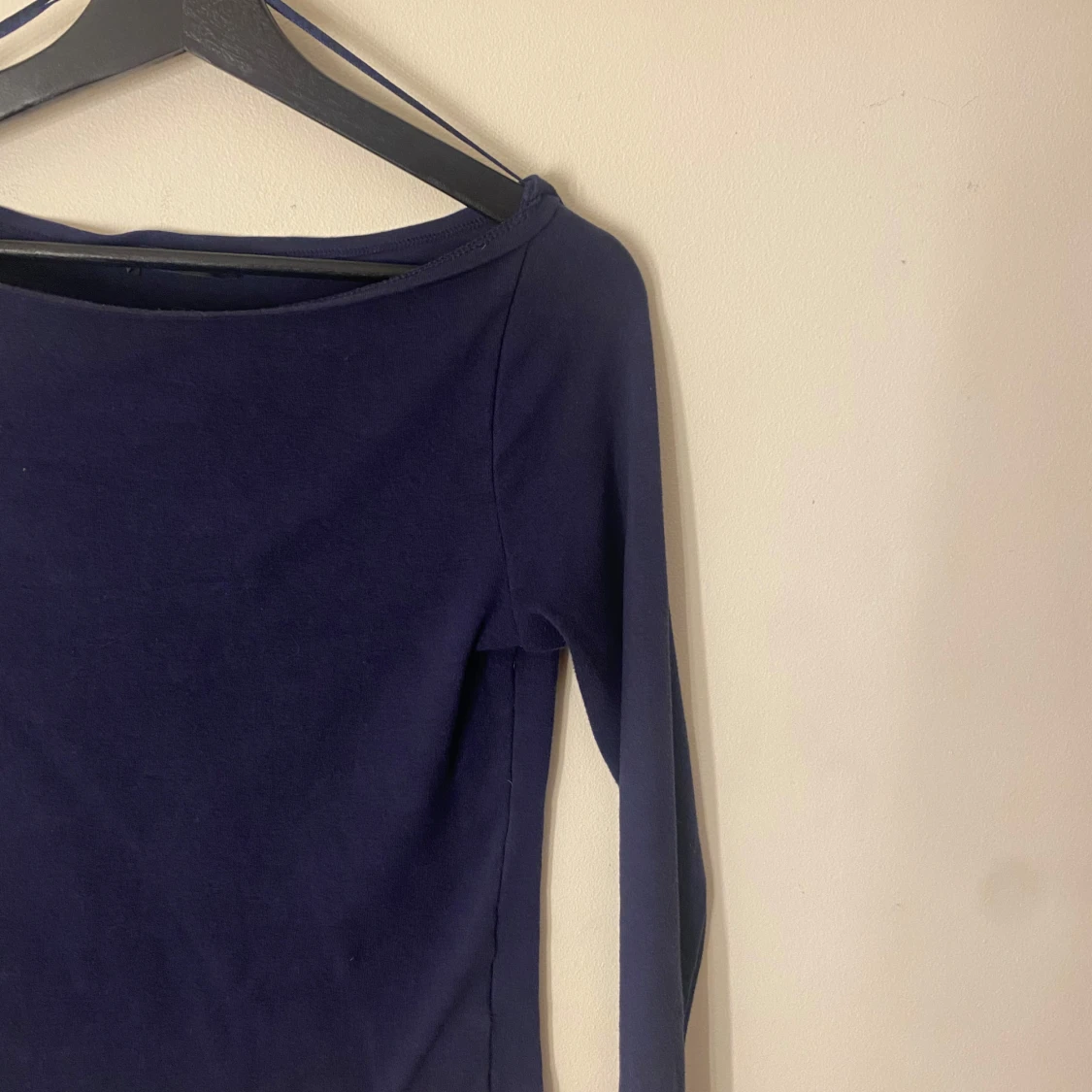 Mörkblå långärmad topp från Gina Tricot - 92