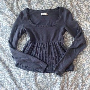 hollister viral babydoll tröja - Såååå söt babydoll tröja från hollister 🤍🤍 säljs inte mera i deras butik 