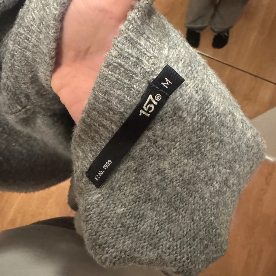 Grå tröja från 157 - 91