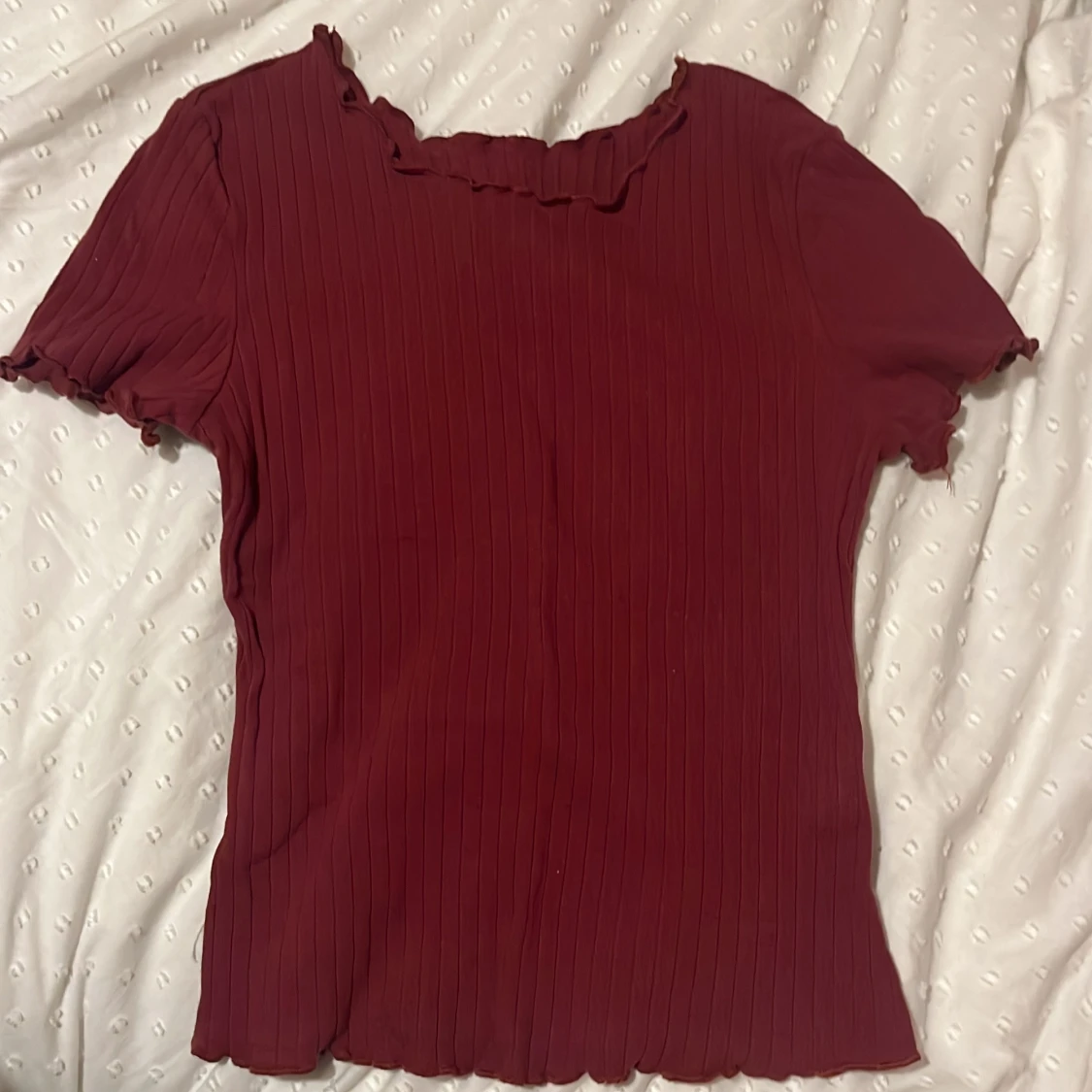 Röd ribbad topp