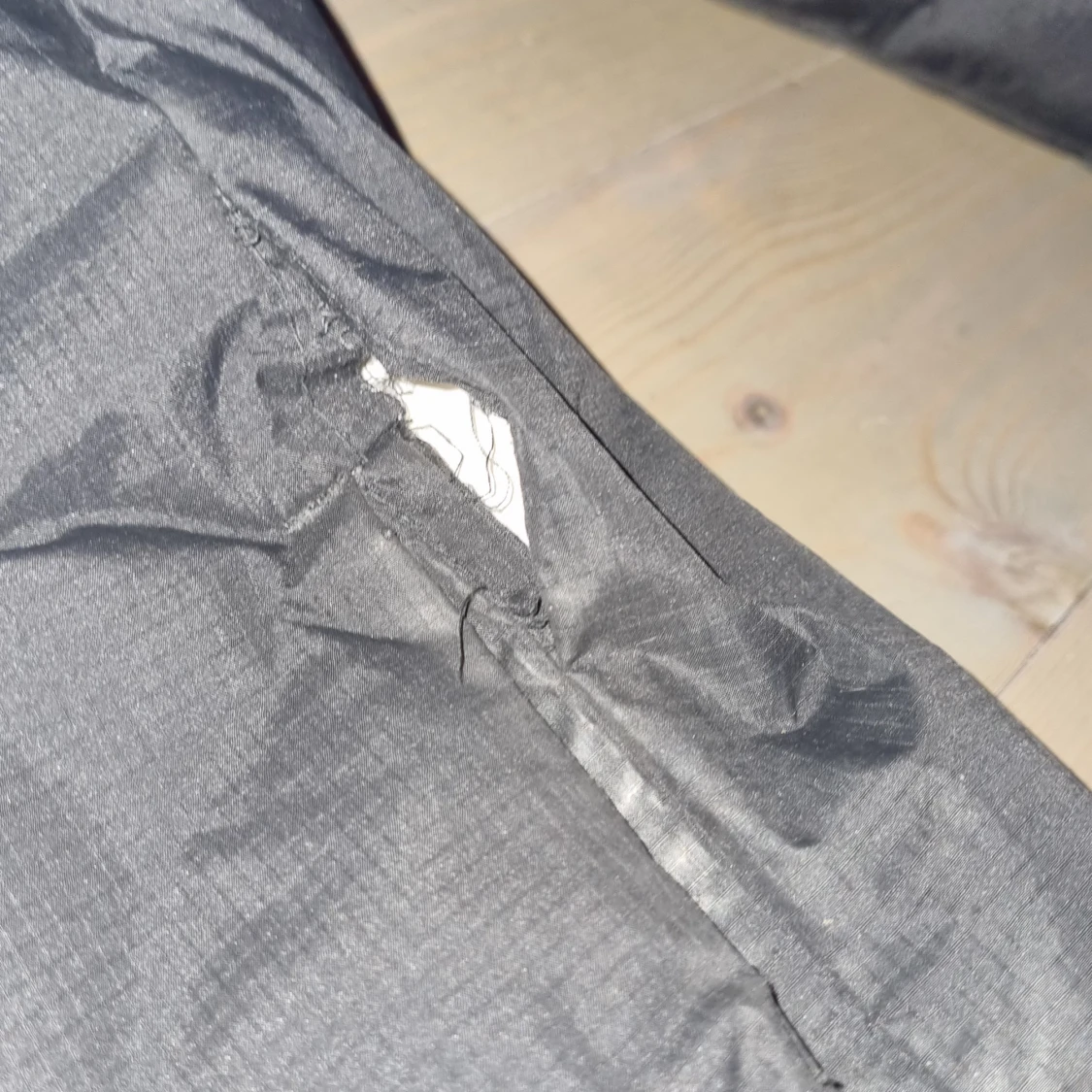 Svart dunjacka från Sail Racing - 92