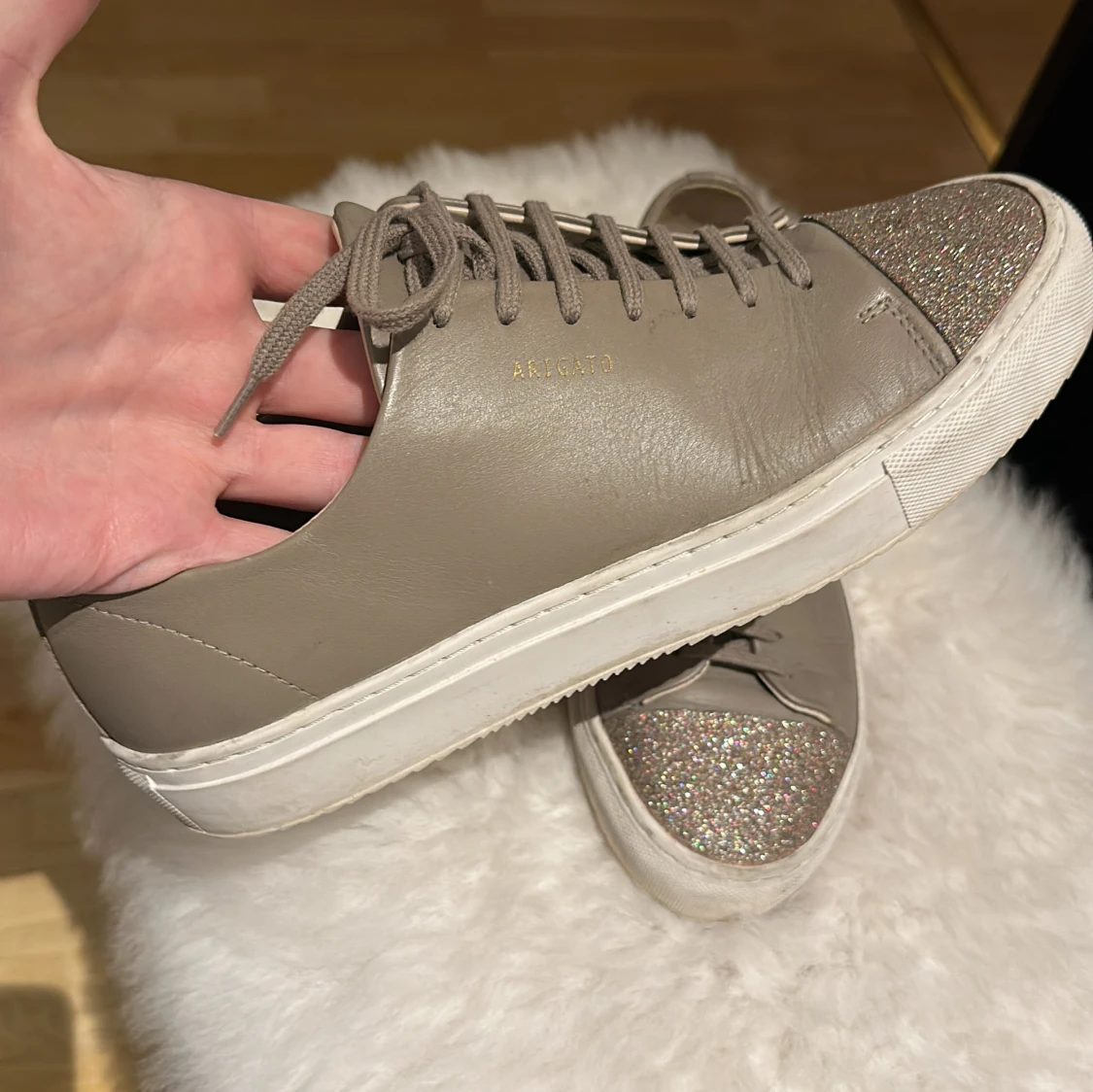 Arigato dam sneakers 