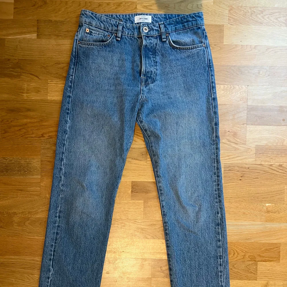 Använda 2-3 gånger  Jeansen är från Jack & Jones  W30 L34. Jeans & Byxor.