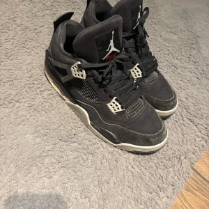 Jordan 4 black canavas - Fint skick