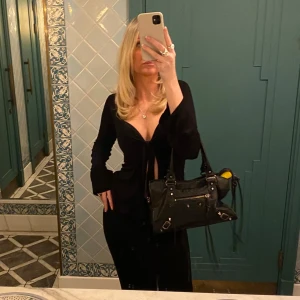 Design by si topp - Design by si topp i bra skick! Pris kan diskuteras vid snabb affär! 