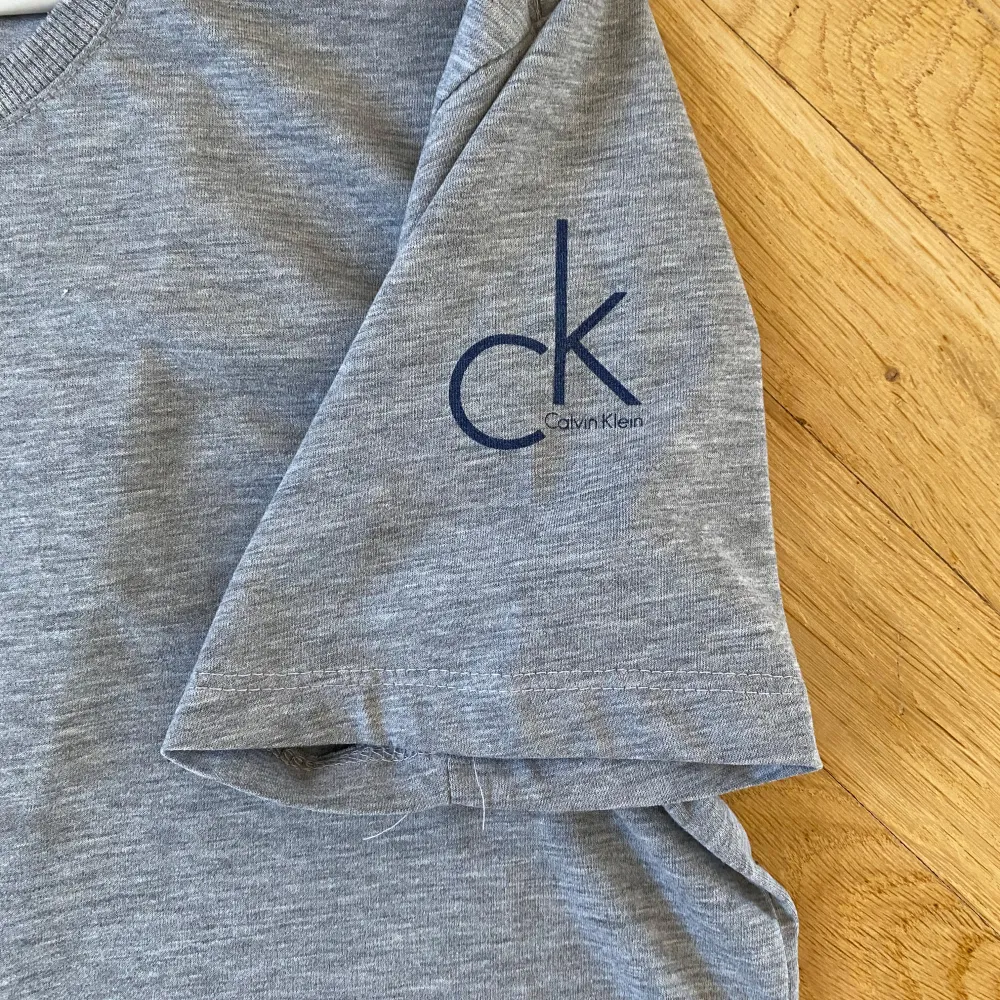 Calvin Klein t-shirt i bra skick . T-paidat.