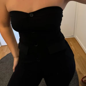 Topp - Topp från ginatricot, storlek S. Nyskick