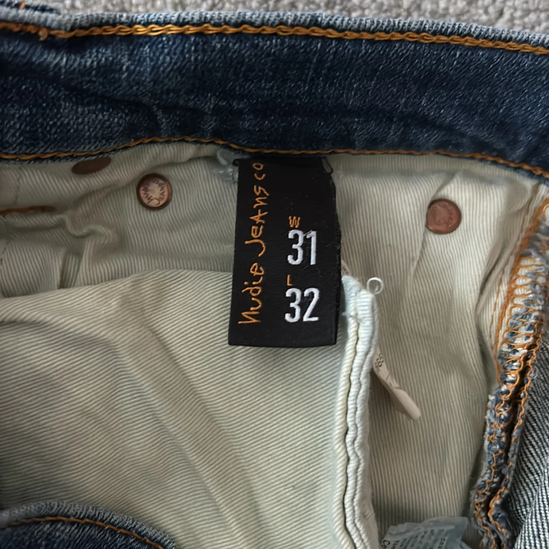 Blå jeans från Nudie Jeans - 92