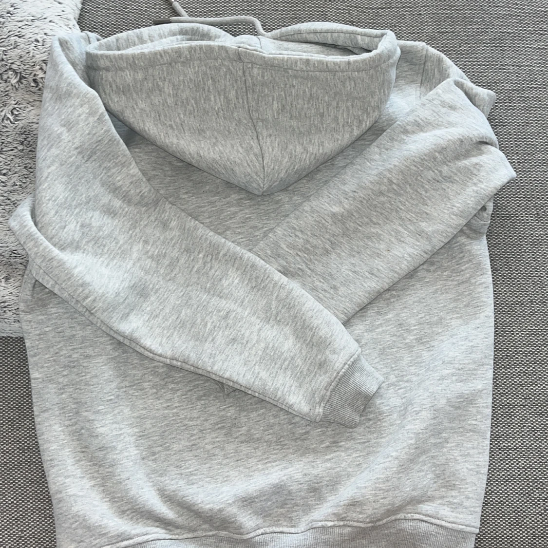 Grå hoodie från ICANIWILL - 91
