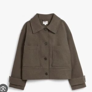 Kappa - Säljer en super fin kappa från Kappahl, super fin nu till hösten💕 den är i mycket bra skick