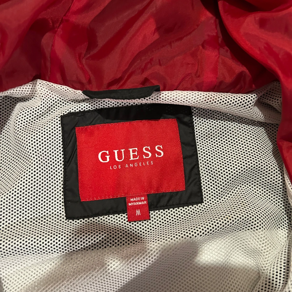 Flerfärgad vindjacka från Guess - 91