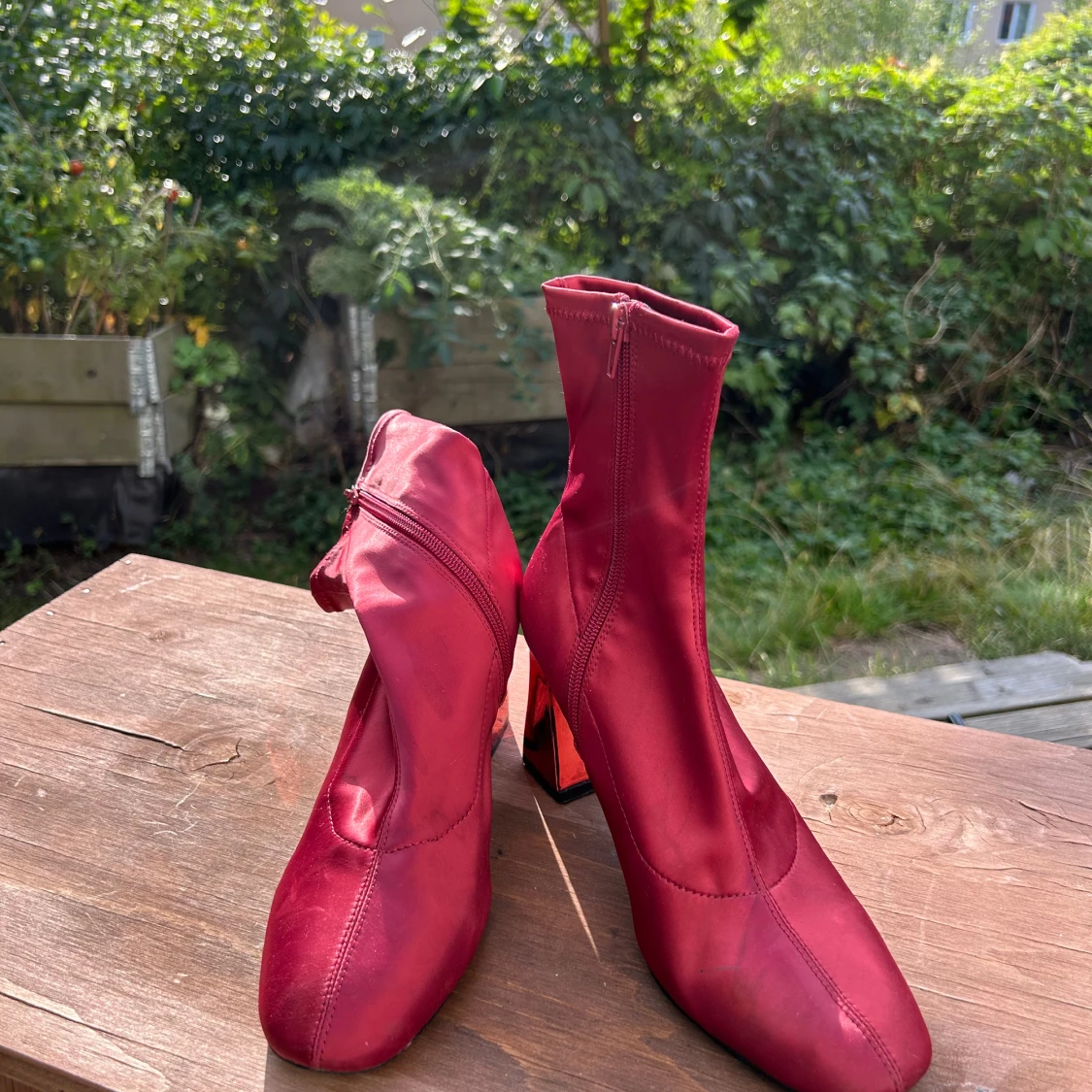 Vinröda stövletter - 90