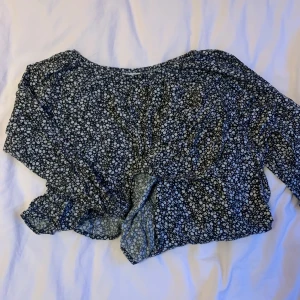 Fint blommigt set! 💓 - Fint set i bra skick !!👌💓