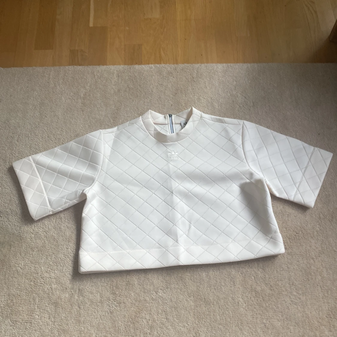 Adidas jacka storlek 42