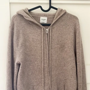 John henric cashmere - Eftertraktad cashmere från john henric. Skriv om mer funderingar osv 