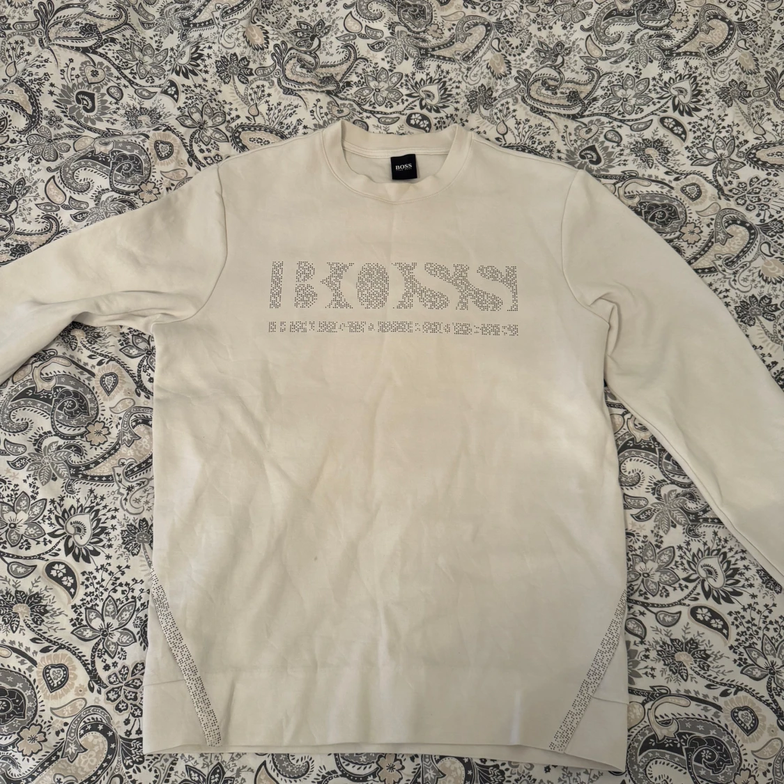 Beige tröja från Hugo Boss