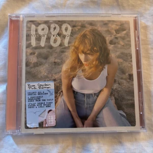 1989 tv cd  - Rensar i samlingen, aldrig spelad så i nyskick. Nypris cirka 300kr