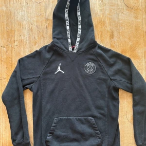 PSG Jordan hoodie - Psg hoodie svart 💫