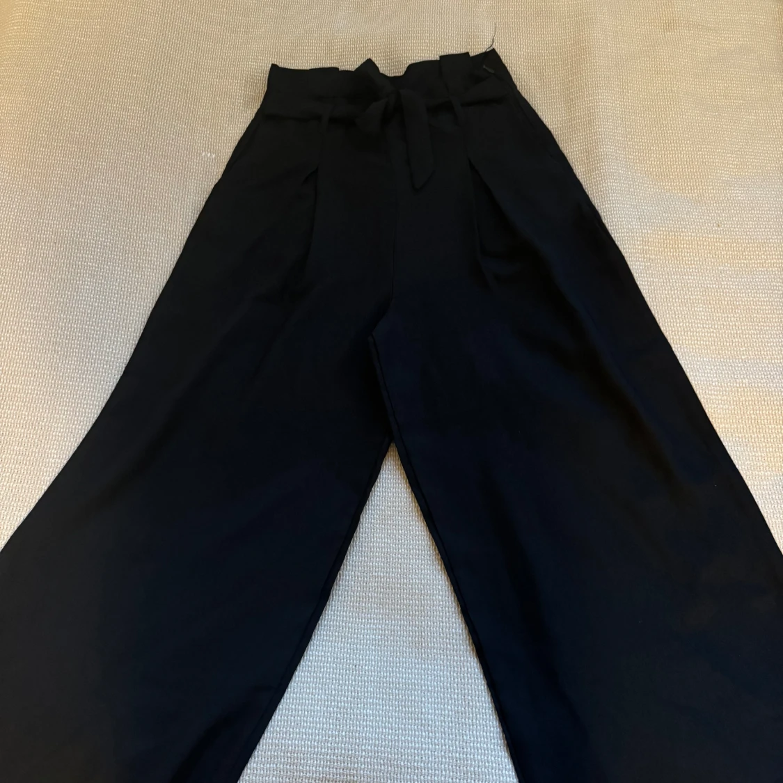 Svarta byxor från Skill